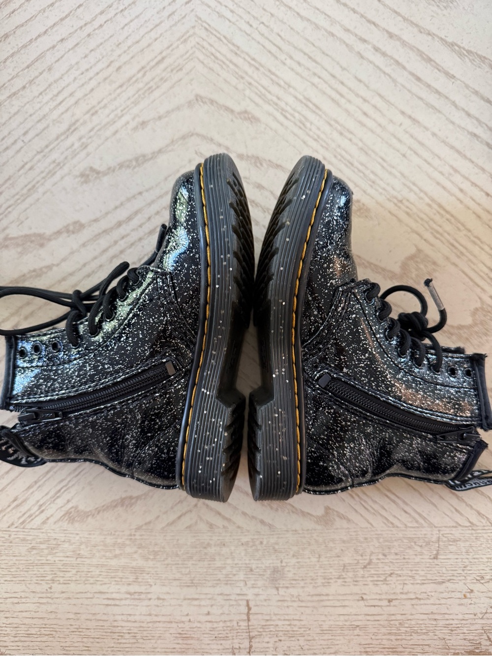Dr marten Kids Black Glitter Lace-Up Ankle Boots